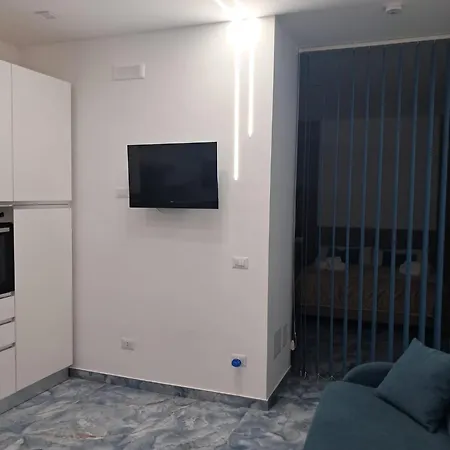 Apartment La Casa Di Viviana Duomo Centro Storico Di Naples